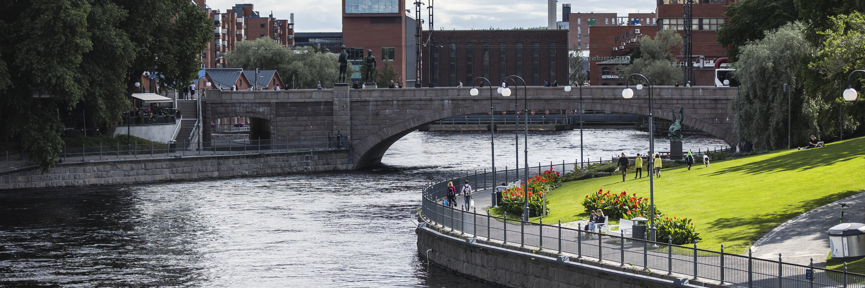 A bridge over water in Koskipuisto, Tampere.